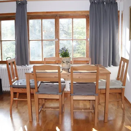 Appartement Thaysia Mit 4 Zimmern Und Terrasse Und Garten *
