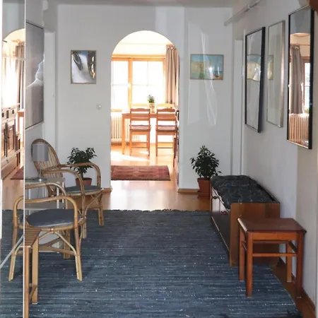 Thaysia Mit 4 Zimmern Und Terrasse Und Garten Apartment