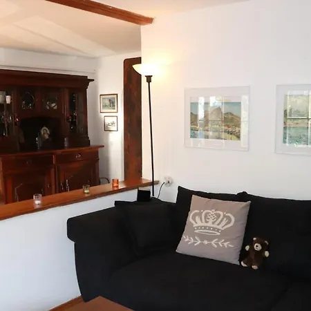 Thaysia Mit 4 Zimmern Und Terrasse Und Garten * Στάρνμπεργκ