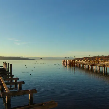 Thaysia Mit 4 Zimmern Und Terrasse Und Garten * Starnberg