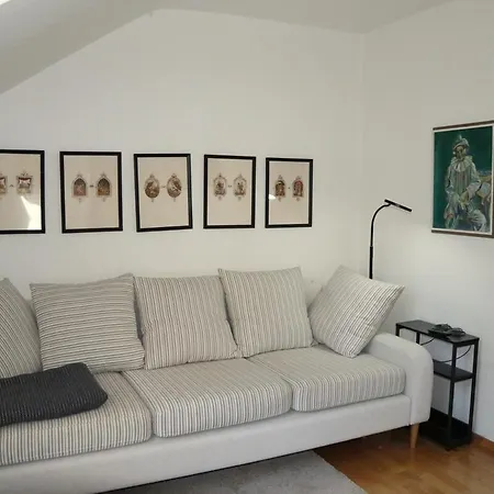 Apartment Thaysia Mit 4 Zimmern Und Terrasse Und Garten