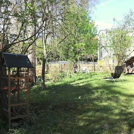 Thaysia Mit 4 Zimmern Und Terrasse Und Garten Apartment